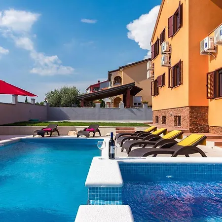 Erica Comfortable Villa